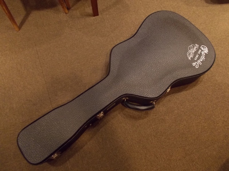 MARTIN D-42 Custom  "Italian Alpine / Madagascar Rosewood CASE