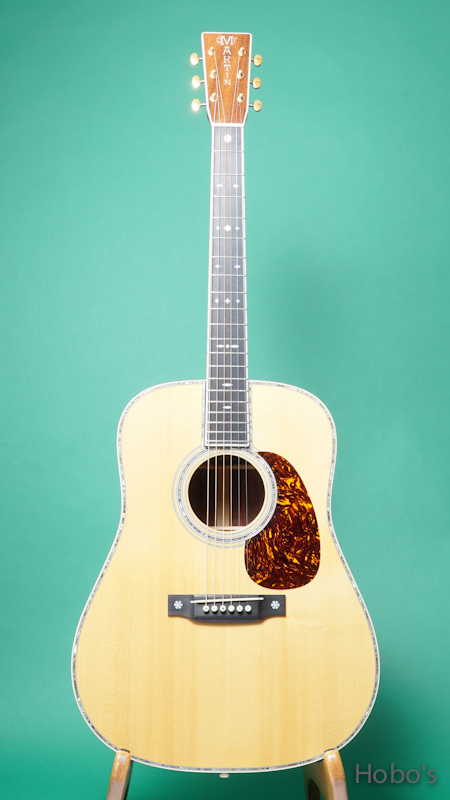 MARTIN D-42 Custom  "Italian Alpine / Madagascar Rosewood FRONT