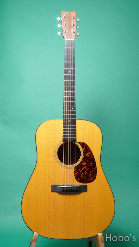 MARTIN D-18V FRONT