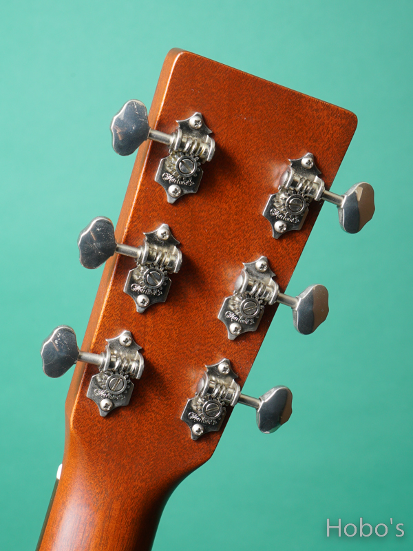 MARTIN D-18V 2