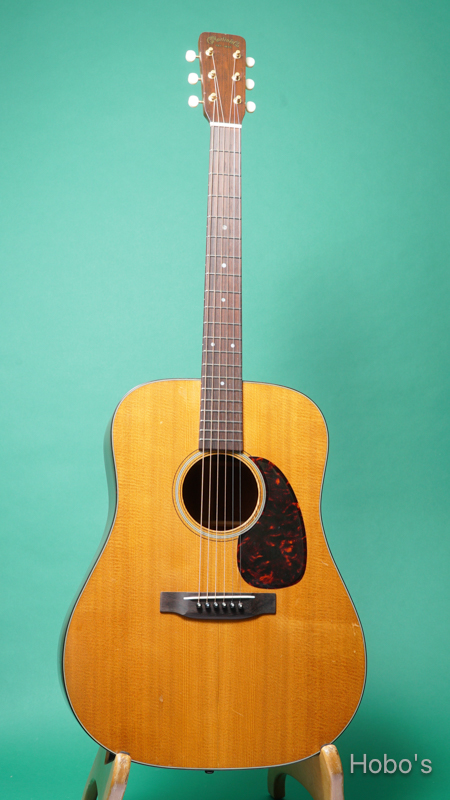MARTIN D-18  FRONT