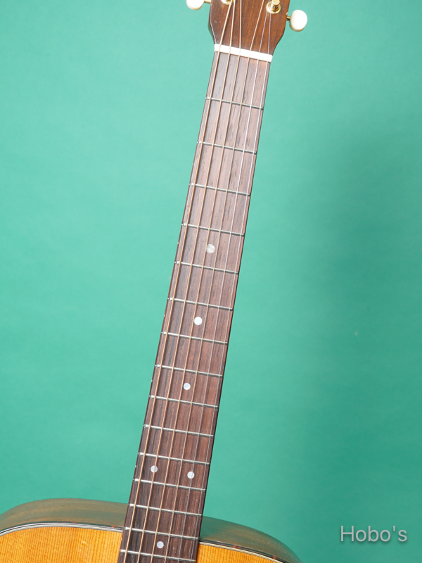 MARTIN D-18  3