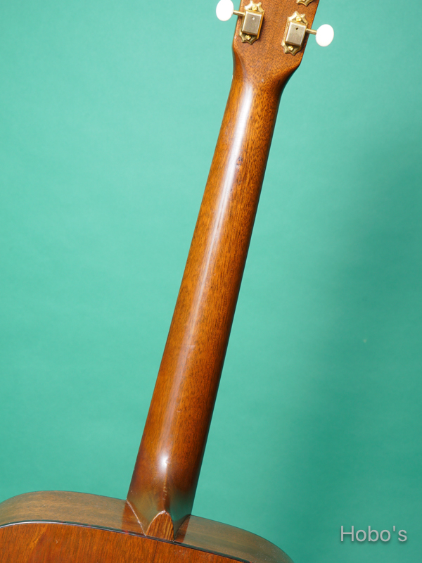 MARTIN D-18  4