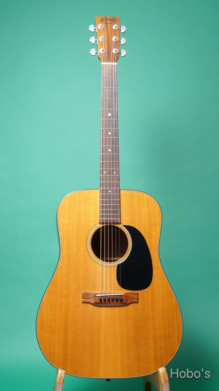 MARTIN D-18 FRONT