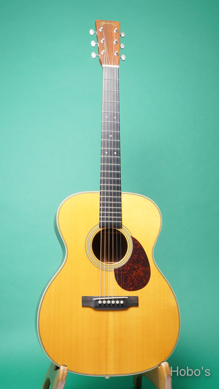 MARTIN OM-28 Custom   "Adirondack  / Brazilian Rosewood" 