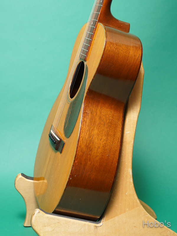 MARTIN O-18 8