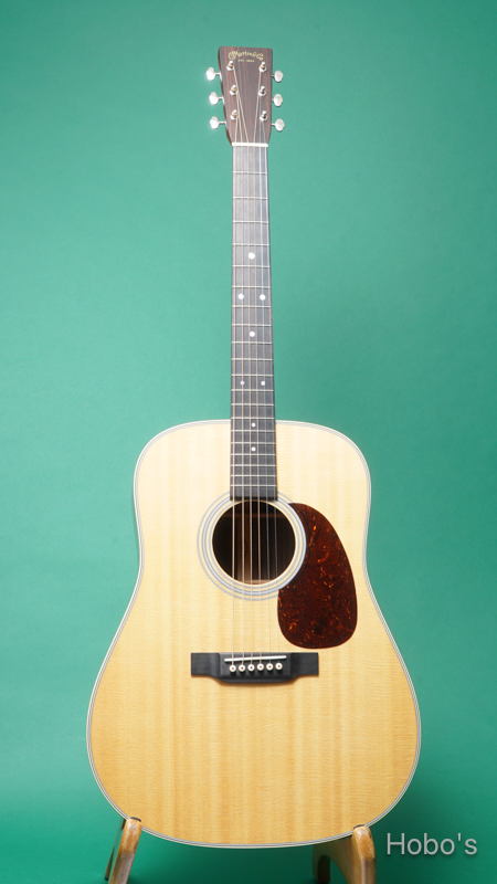 MARTIN D-28 Custom "Premium Sitka Spruce Top"