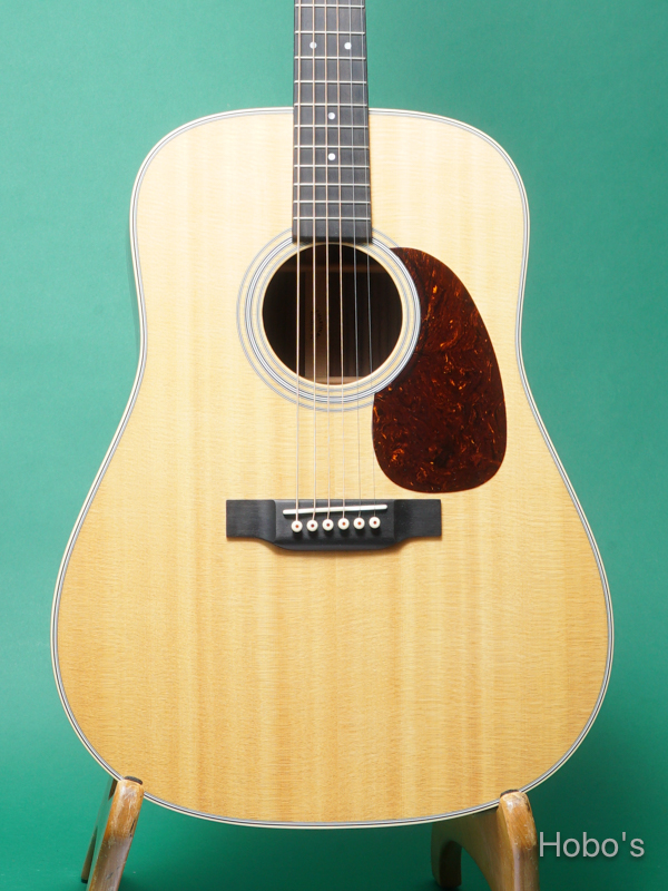 MARTIN D-28 Custom "Premium Sitka Spruce Top" 5