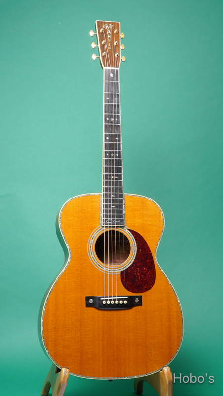 MARTIN OOO-42EC "Eric Crapton Signature Limited Edition" FRONT