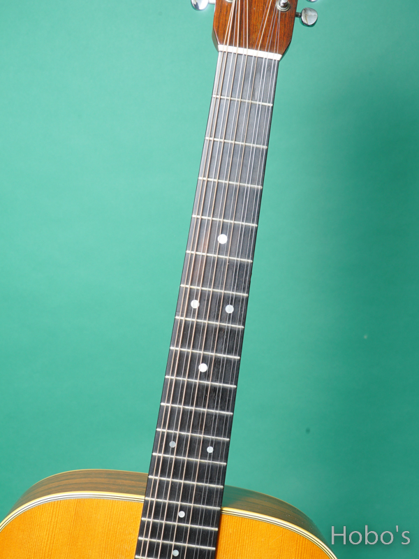 MARTIN D12-28 "12-Strings Guitar"  3