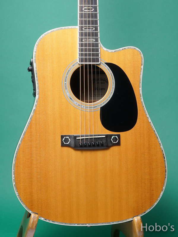 MARTIN DC-Aura 5