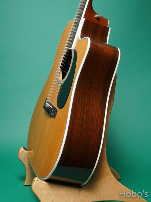 MARTIN DC-Aura 8