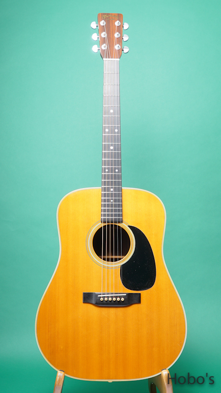 MARTIN D-28 FRONT