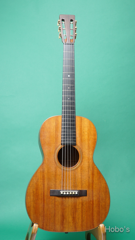 MARTIN O-18K FRONT