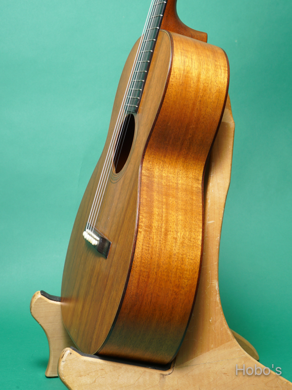 MARTIN O-18K 8