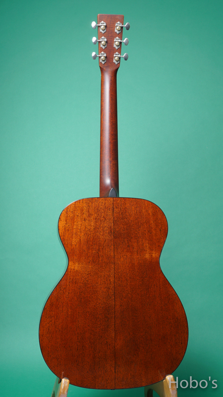 MARTIN OOO-18 STANDARD BACK