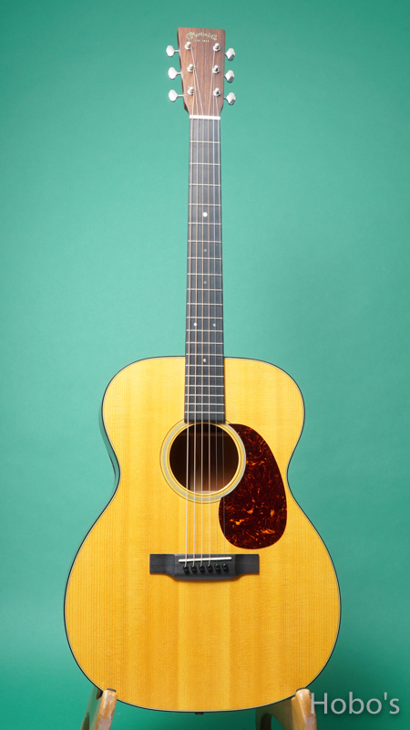 MARTIN OOO-18 STANDARD FRONT