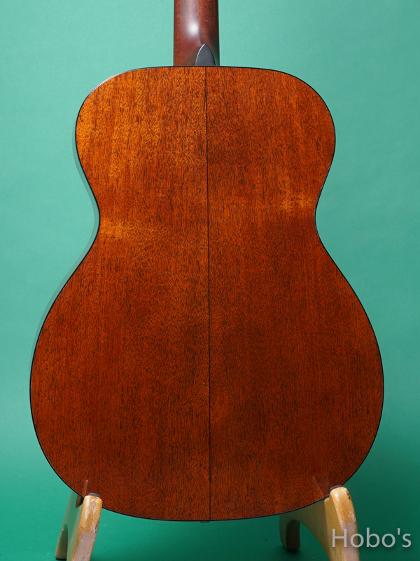 MARTIN OOO-18 STANDARD 6