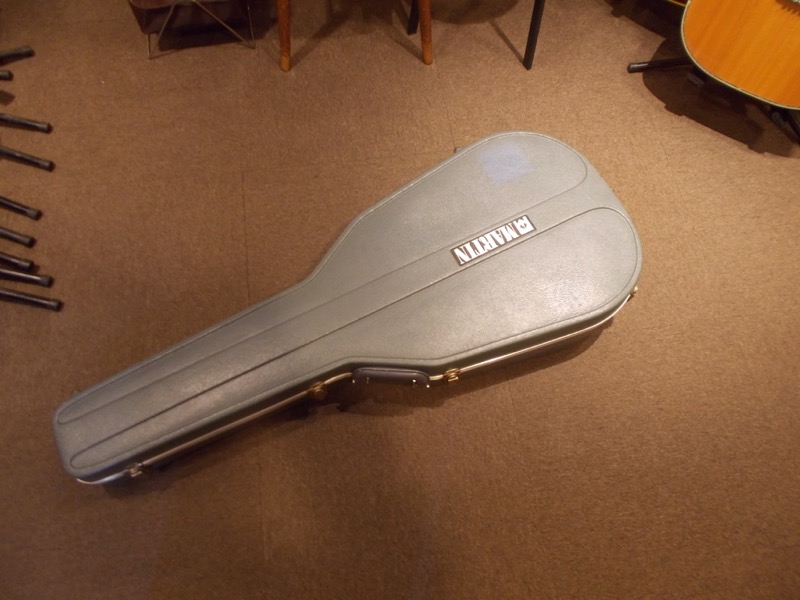 MARTIN D-28 CASE