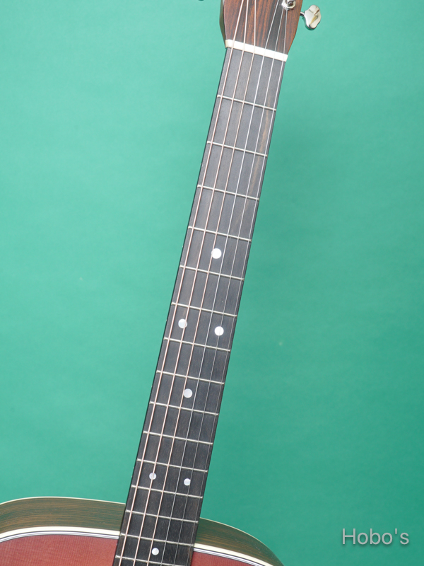 MARTIN D-28 Satin Amberburst 3