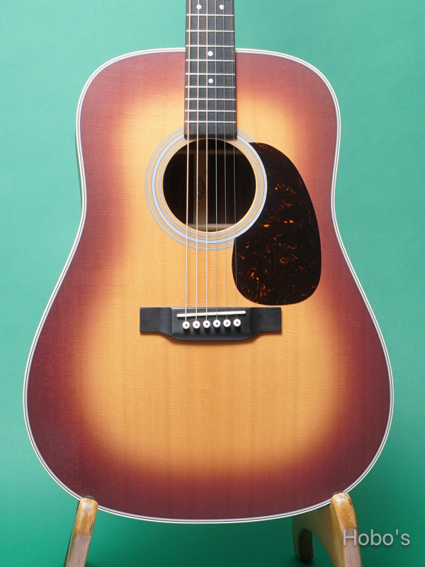 MARTIN D-28 Satin Amberburst 5