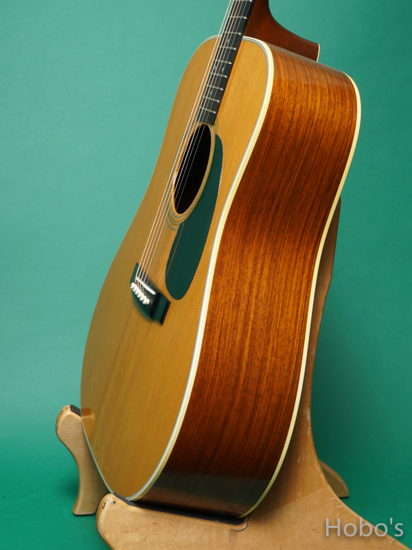 MARTIN D-76 8