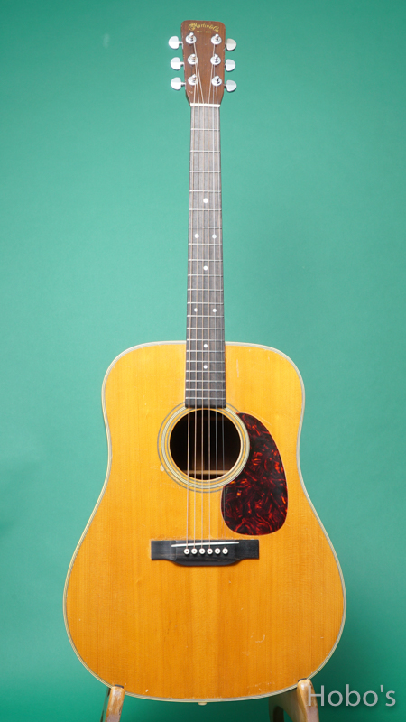 MARTIN D-28  FRONT