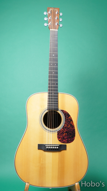 MARTIN HD-28 Custom "Italian Alpine Spruce Top"    FRONT