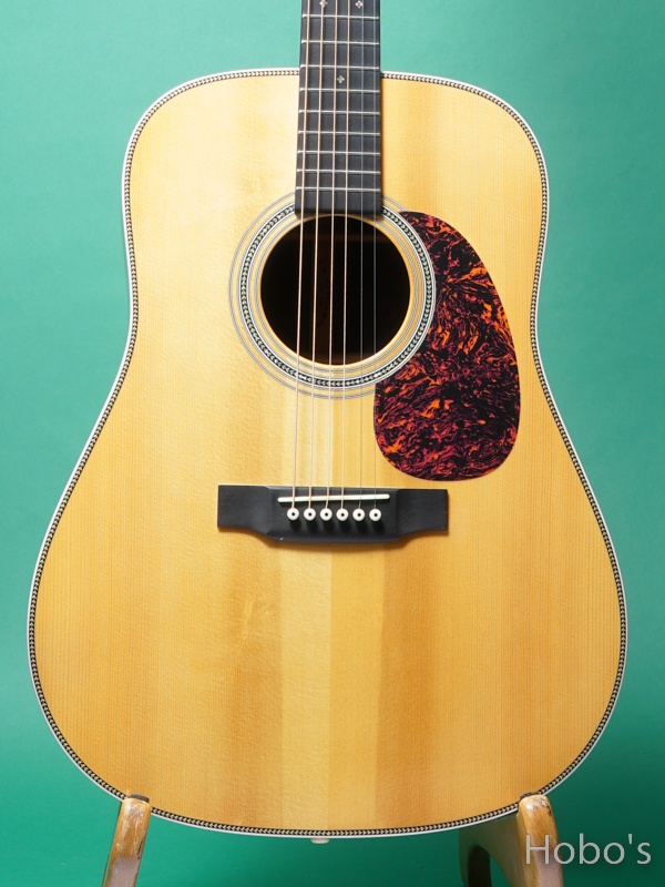 MARTIN HD-28 Custom "Italian Alpine Spruce Top"    5