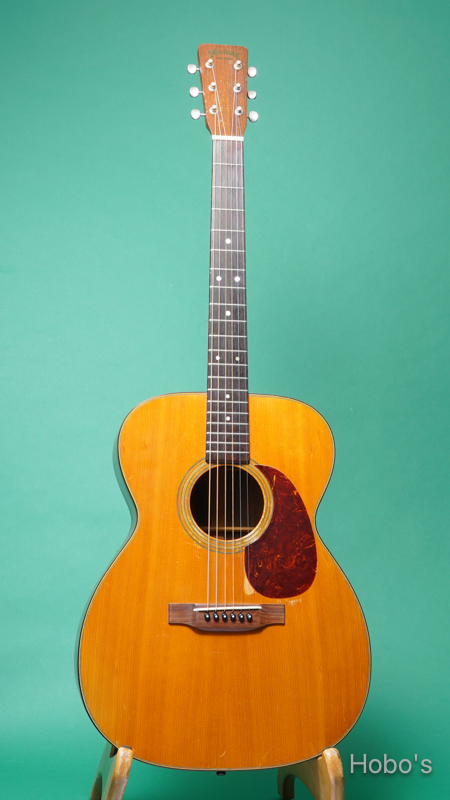 MARTIN OOO-21 FRONT