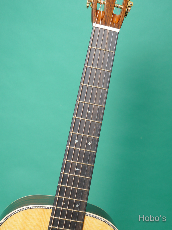 MARTIN O12-28 Modern Deluxe 3