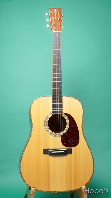 MARTIN D-41 Custom "Swiss Spruce / Guatemalan Rosewood"  FRONT