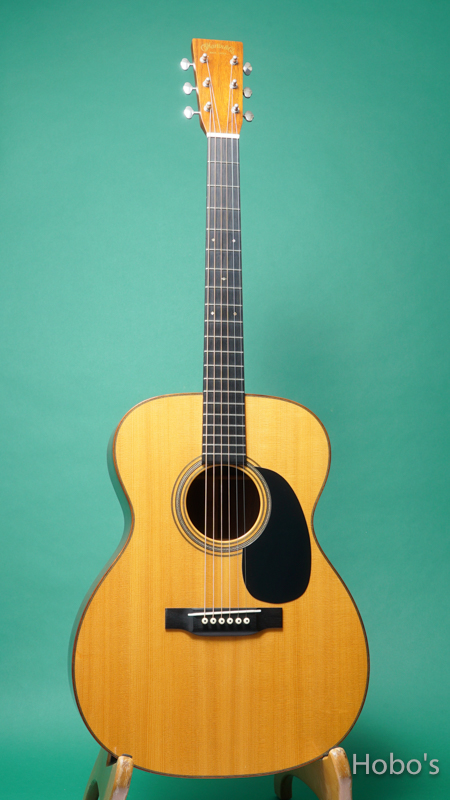 MARTIN OOO-28 Custom "Swiss Spruce / Madagascar Rosewood" FRONT