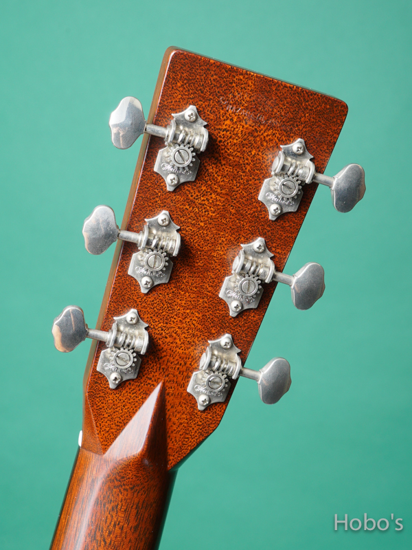 MARTIN OOO-28 Custom "Swiss Spruce / Madagascar Rosewood" 2