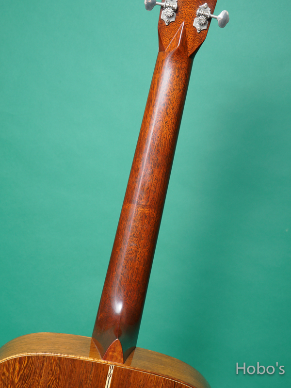 MARTIN OOO-28 Custom "Swiss Spruce / Madagascar Rosewood" 4