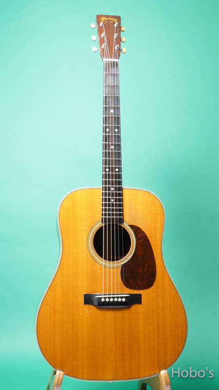 MARTIN D-28 FRONT