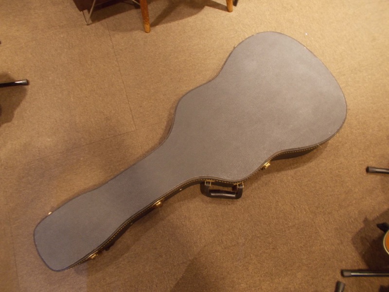 MARTIN OOO-28 CASE