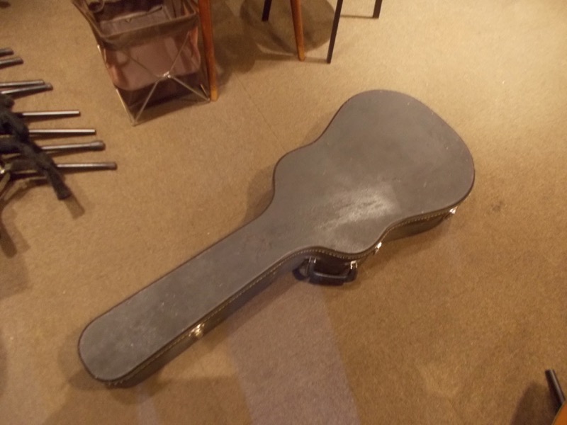GIBSON J-50 CASE