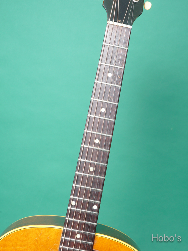 GIBSON J-50 3