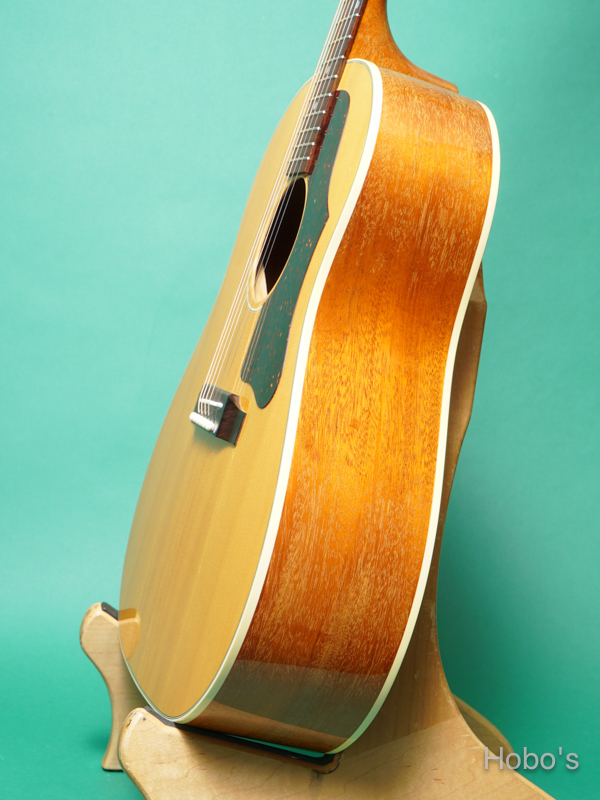 GIBSON J-50 8