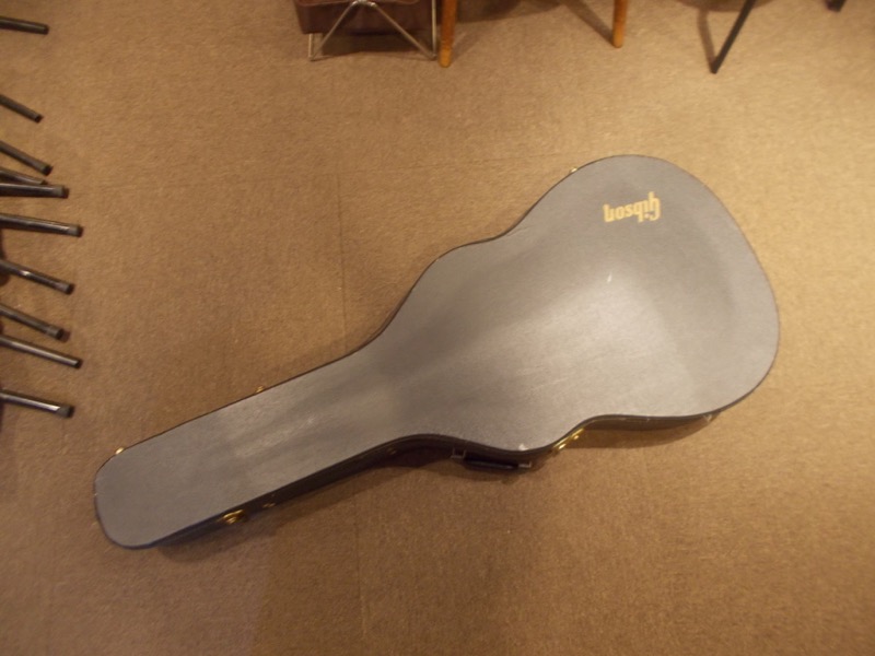 GIBSON J-50 CASE
