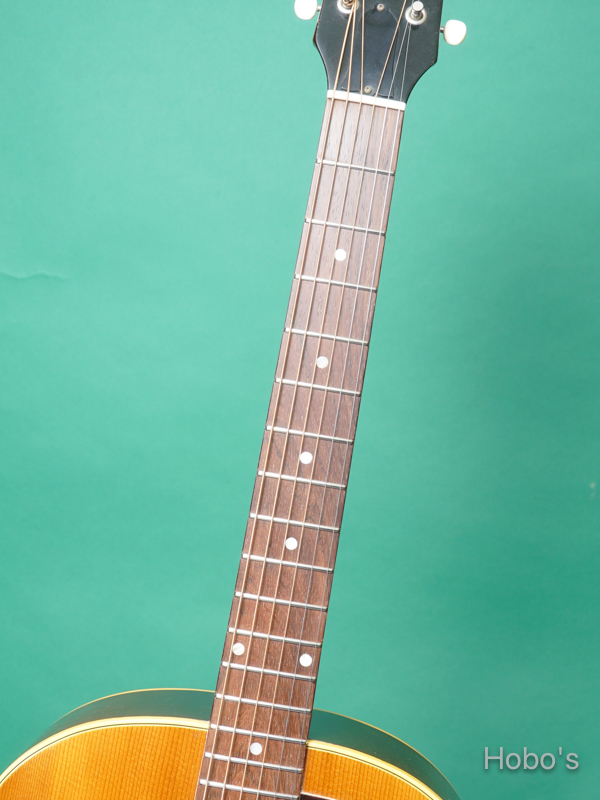 GIBSON J-50 3