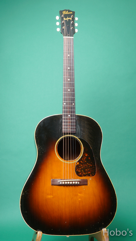 GIBSON J-45 FRONT