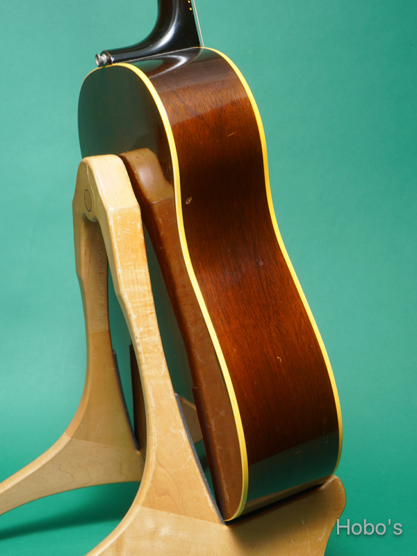 GIBSON J-45 7