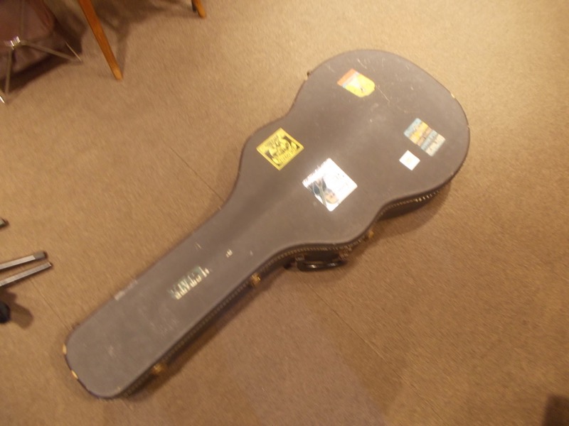 GIBSON J-200 CASE