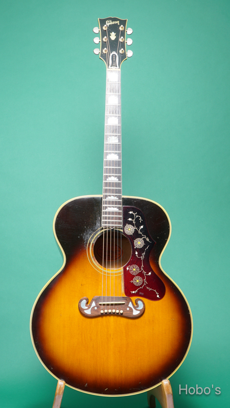 GIBSON J-200 FRONT