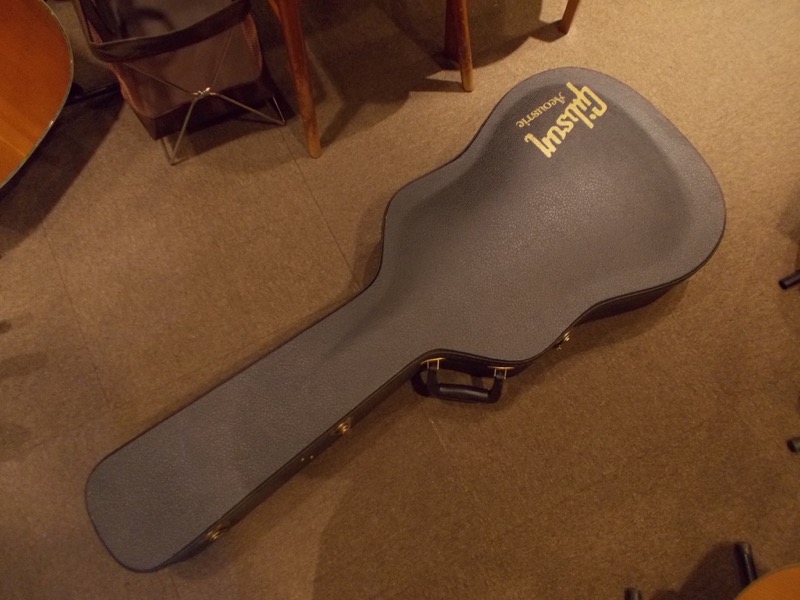 GIBSON Advanced Jumbo CASE