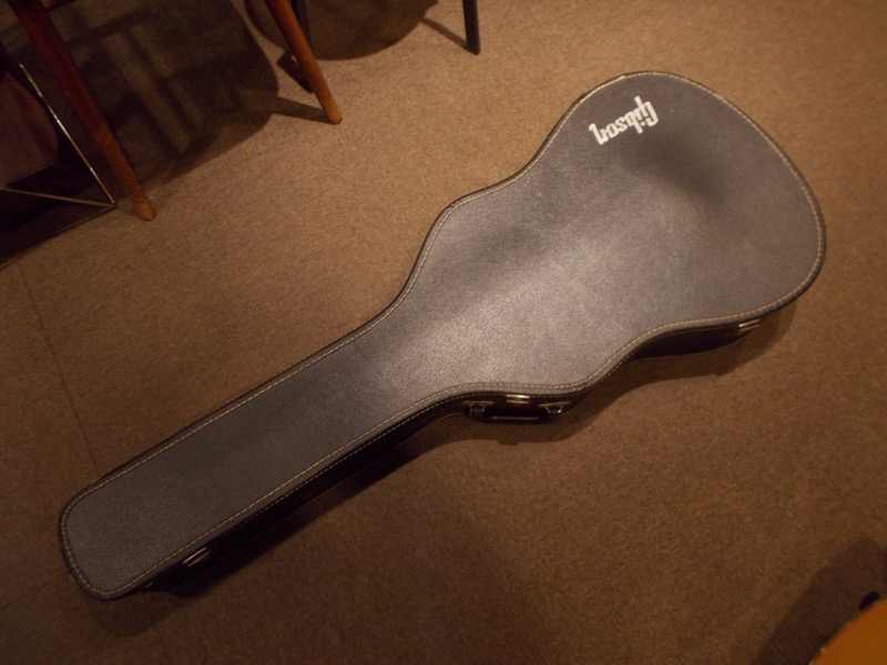GIBSON J-50 CASE