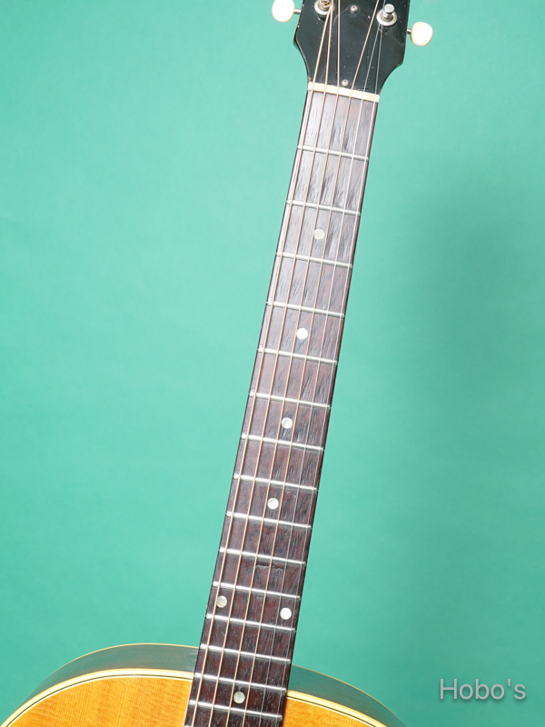GIBSON J-50 3