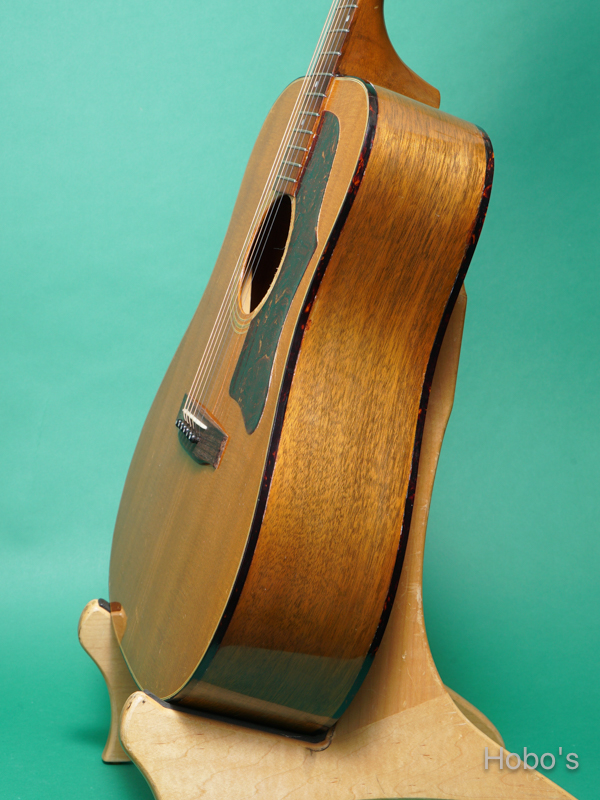GIBSON J-50 Deluxe 8